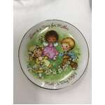 VINTAGE Avon Mother's Day Plate 1984 - Love is a Song for Mother