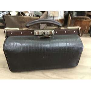 ANTIQUE 1920's Solid Leather Gladstone Bag - Small Size - Made in Perth WA