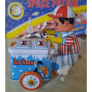 Wind Up Tin Toy - Ice Cream Vendor