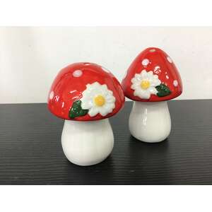 Red Toadstool Mushroom Salt & Pepper Shakers 