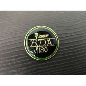 VINTAGE Bunbury BDA Darts Association 180 Enamel Pin | Silver Lettering
