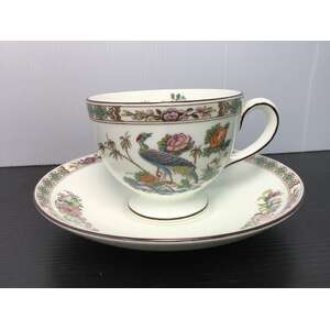 Wedgwood Kutani Crane Teacup Duo