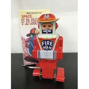 Fireman Robot Wind Up Toy -   19 cm Tall