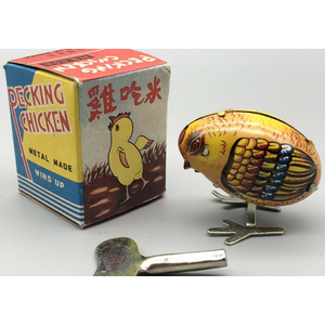 Pecking Chicken - Wind Up Tin Toy