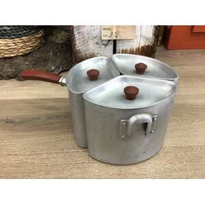 VINTAGE Swant Brand 3 Piece Saucepan | Triangular w Detachable Handle | 2 Pints