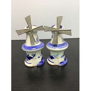 VINTAGE Delft Blue Windmill Salt & Pepper Shakers