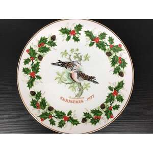 VINTAGE Royal Grafton 12 Days of Christmas Plate - Two Little Doves 1977