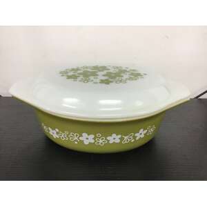 Vintage USA Pyrex - Green Spring Blossom - 1 1/2 Quart Baking Dish