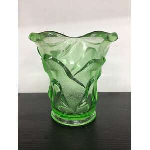 VINTAGE Crown Crystal Green Petals Vase - 15 cm Tall 