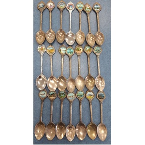 VINTAGE Lot New Zealand Souvenir Spoons x 21 - Enamel & Silver Plate - Collector's World