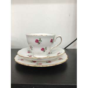 Vintage Colclough Ditsy Rose Tea Cup Trio