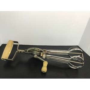 VINTAGE Swift Whip Propert Rotary Egg Beaters Whisk | Wooden Handles