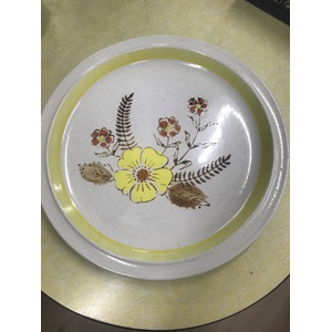 VINTAGE Trendsetters Japan Stoneware Plate - Yellow Flower - 27 cm