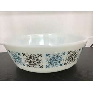 VINTAGE Chelsea JAJ Pyrex Casserole Dish