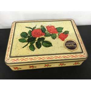VINTAGE Cadbury 2Lb Chocolates Milk Tray Tin - Hinged Lid - Red Roses