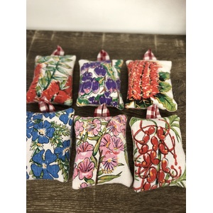 Lavender Drawer Wardrobe Sachets - Vintage Fabrics - Australian Wildflowers