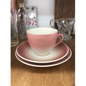 VINTAGE Wembley Ware Teacup Trio  - Graduated Pink