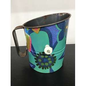 RETRO Rotary Flour Sifter - Flower Power Pattern - Kitchenalia