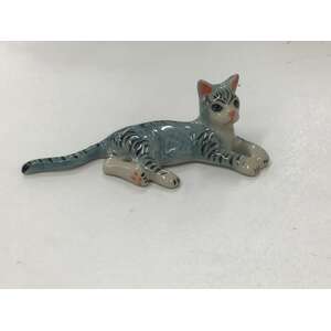 Laying Down Cat Ornament | Ceramic | Grey Tabby | 3 cm