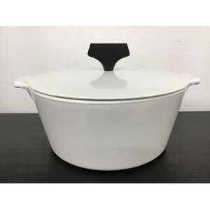 VINTAGE 1960's Corning Ware Buffet Server Casserole Dish 1 3/4 Quart