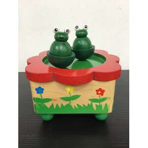 Wooden Dancing Frog Music Box | Magnetic Spinners | Wind Up