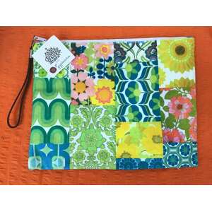 Anna Chandler Velvet Clutch Bag | 70s Green 