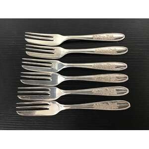 VINTAGE EPNS Silver Plate Cake Forks x 6 | Embossed Flower Detail 