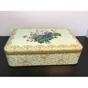 VINTAGE Nestle's Lace & Bouquet Hinged Lid Tin