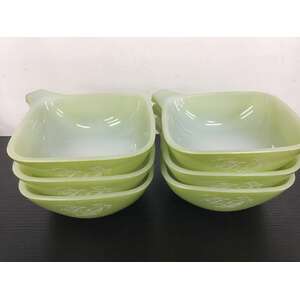 VINTAGE Agee Pyrex Lime Green Leaf Ramekins x 6