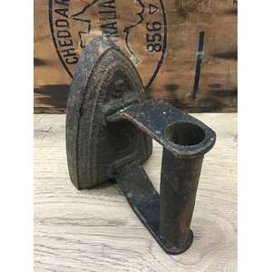 ANTIQUE Cast Iron Clothes Iron | Star & G Trademark 