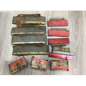 VINTAGE Hornby Tin Plate Station Platforms AF