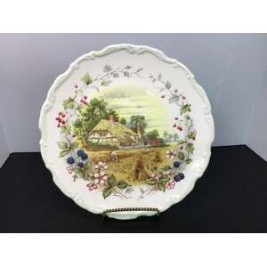 VINTAGE Royal Albert Autumn Cottage Garden Year Plate | 21 cm Diameter